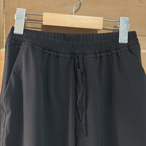 Lululemon Jogger - Picture 2 of 5